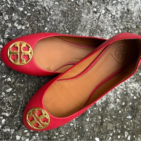 Tory Burch CHELSEA Red Ballet Flats with Gold Accents - Picture 3 of 14